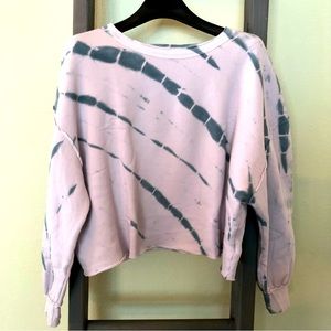NWT NEW Wildfox Olivia Sweatshirt in Muse Spiral Tie Dye Size Medium.